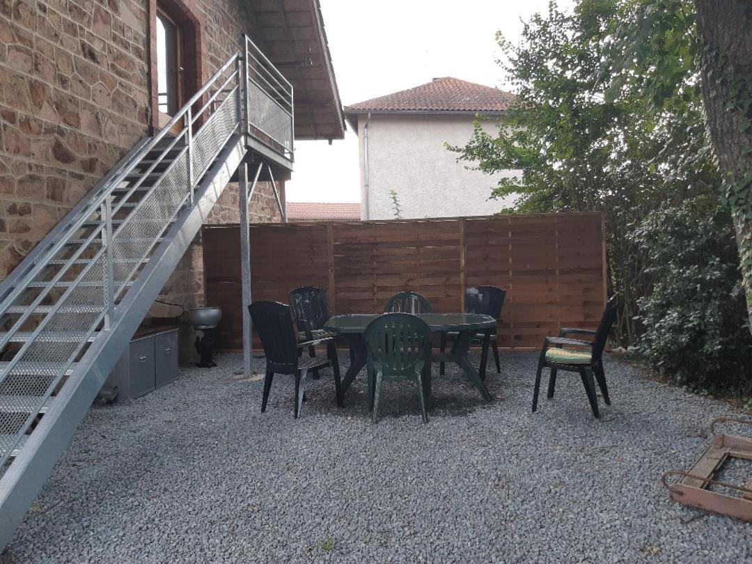 Chambre D Hote La Grange Pommiers  Экстерьер фото